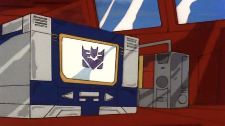 Soundwave G1 Transformers Cassette Player