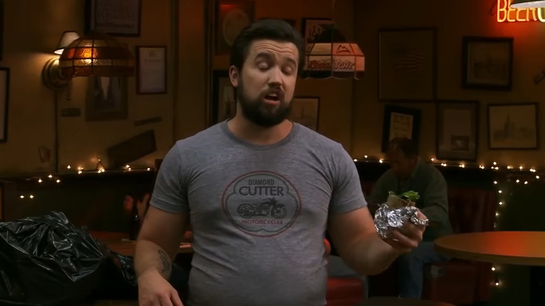 Always Sunny, Mac 