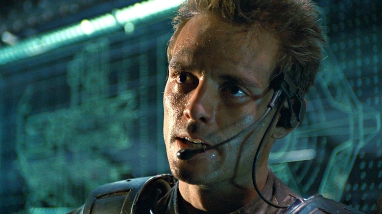 Por que o ator original que interpretou Hicks em Alien, de James Cameron, foi demitido e substituído