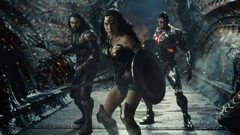 Aquaman, Wonder Woman, and The Flash getting ready to fight in Zack Snyder's Justice League