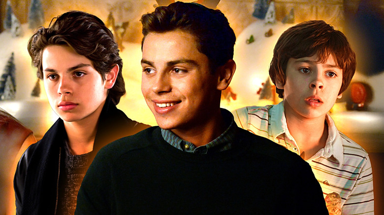 Jake T. Austin sorrindo no centro, e imagens dele nos fosters e nos magos de Waverly Place ao lado