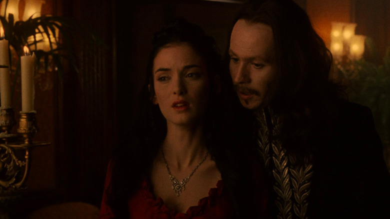 Dracula (Gary Oldman) seduces Mina (Winona Ryder) in Bram Stoker's Dracula