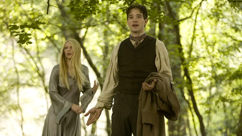 Claire Danes and Charlie Cox in Stardust