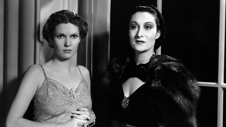 Marguerite Churchill and Gloria Holden in Dracula's Daughter (1936)