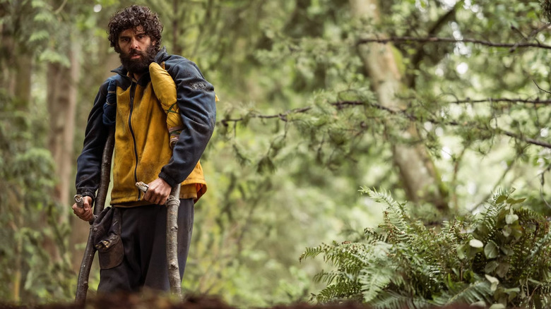 Coach Ben with a thick beard in Yellowjackets season 3