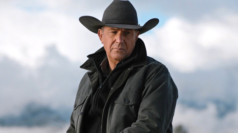 John Dutton wearing a cowboy hat in Yellowstone Season 2