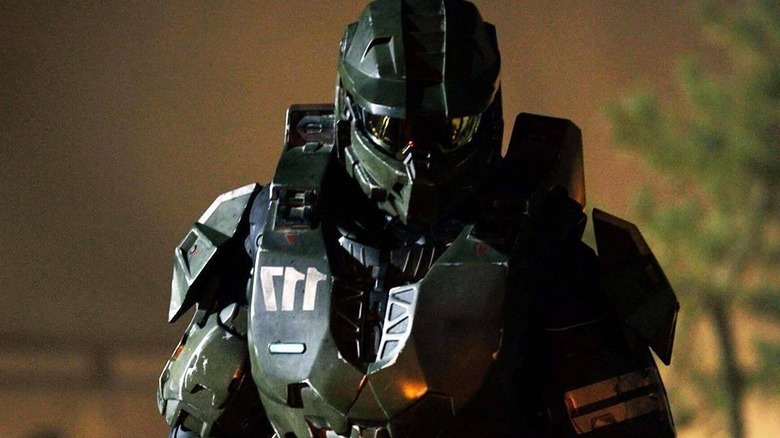 Master Chief with his helmet on in the Halo series