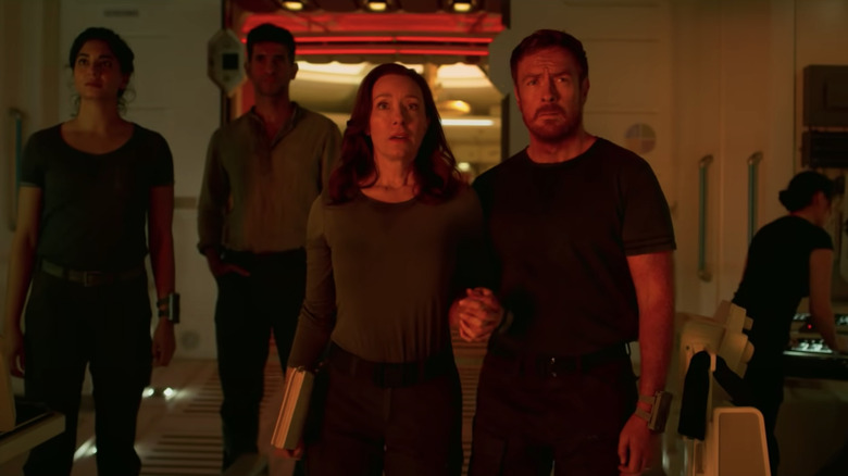 Lost Space Netflix Robinsons Molly Parker