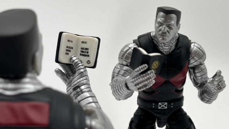 Figura de ação da franquia Marvel Legends Colossus Deadpool