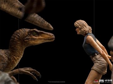 Jurassic Park Final Scene Statue