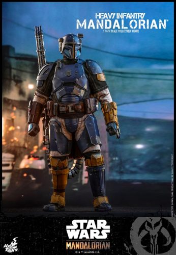 Hot Toys Heavy Infantry Mandalorian Figure