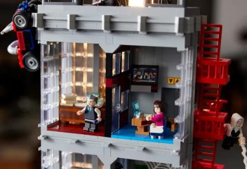 The Daily Bugle Spider-Man LEGO Set